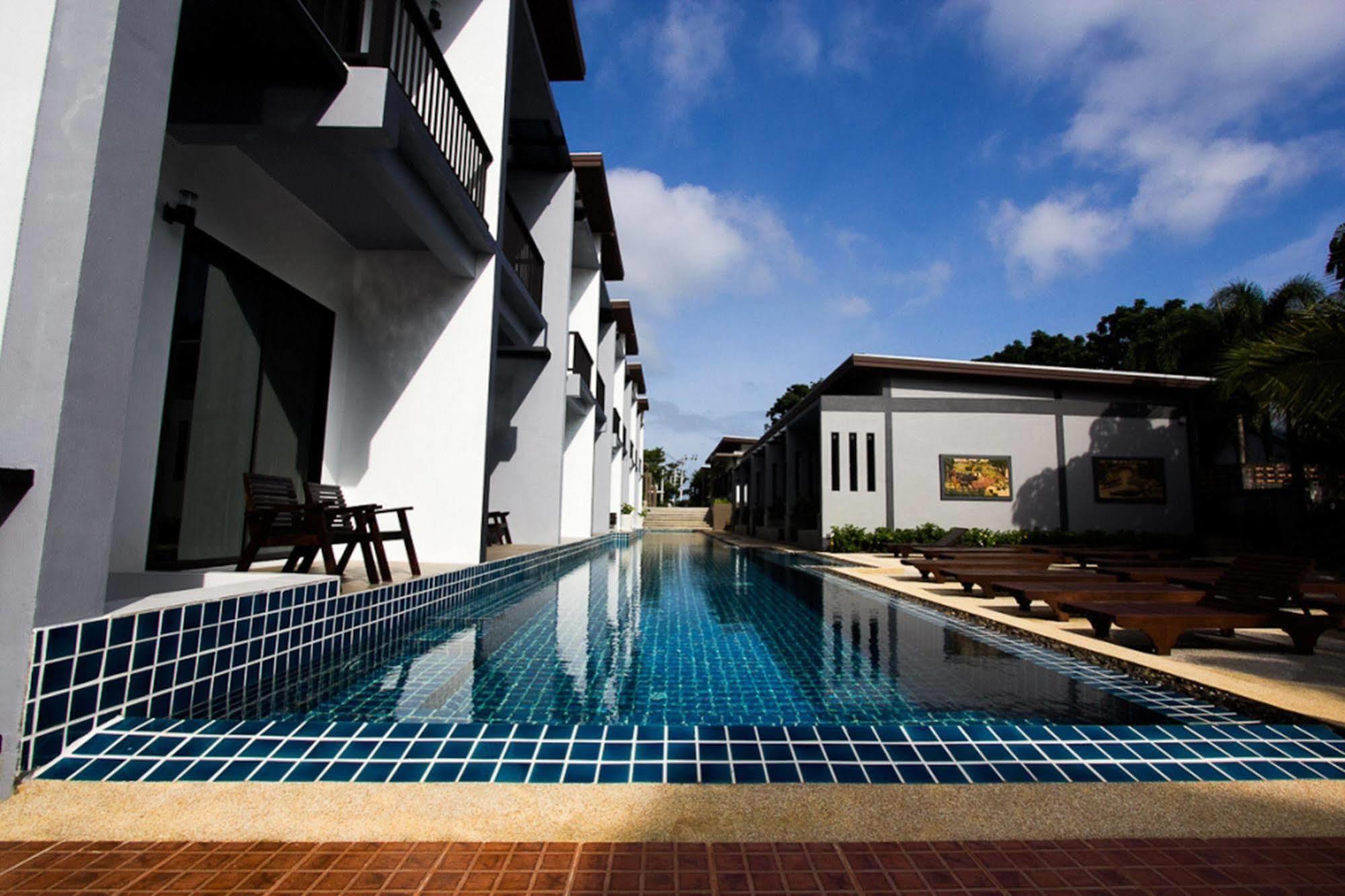 Alphabeto Resort Nai Harn Dış mekan fotoğraf