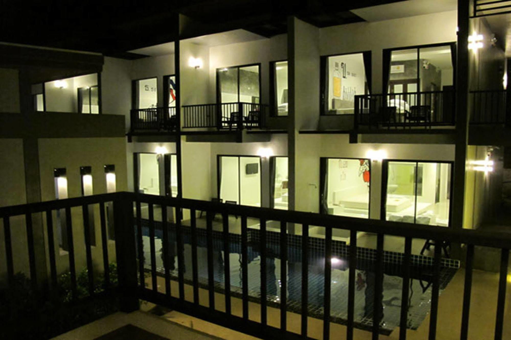 Alphabeto Resort Nai Harn Dış mekan fotoğraf